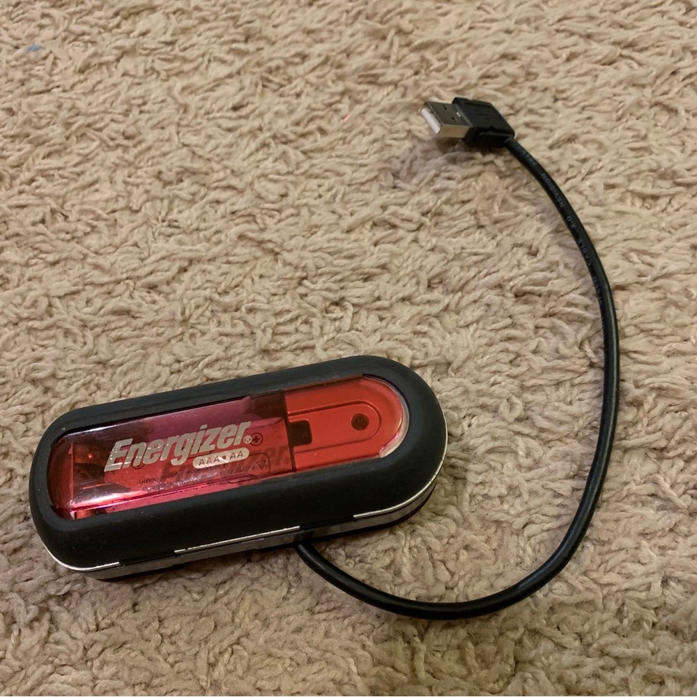 Energizer charger for rechargeable batteries